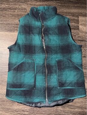 Be Cool Los Angeles Green and Black Plaid Quilted Vest, Size M